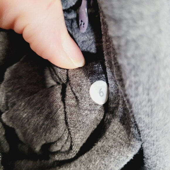 Lululemon On The Double Pullover Sweater Size 6 Dark Grey Activewear - Picture 8 of 9